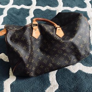 Louis Vuitton speedy 30